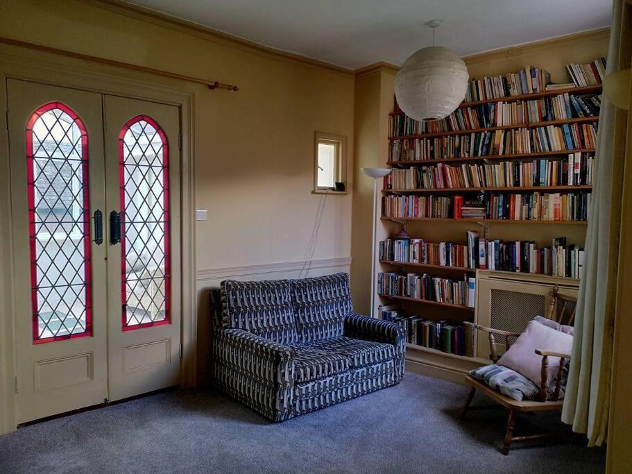 Large Georgian House In Heart Of Exeter Villa ภายนอก รูปภาพ
